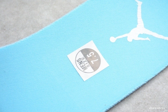 Mid BQ6472-114   1 Air BQ6472-114 (W) UNC Jordan 0422